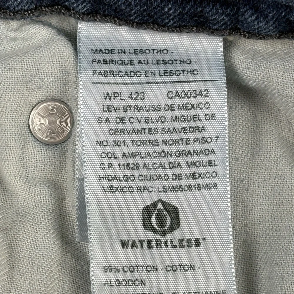 Signature Levi Strauss Athletic Jeans Men's 32x30 Blue Waterless Distressed Work